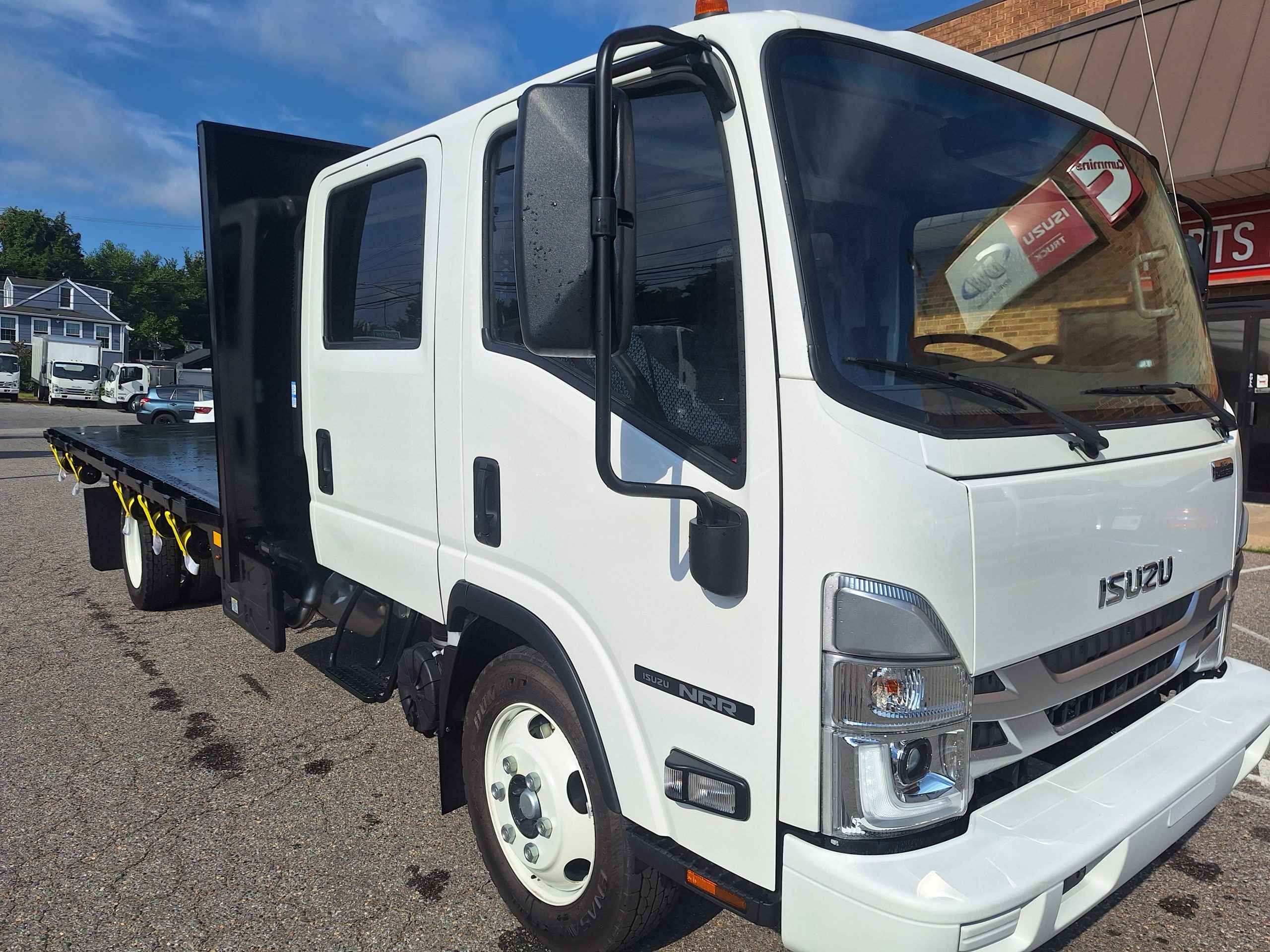 Isuzu NRR Diesel 2024 Crew Cab 20240710_085148-scaled