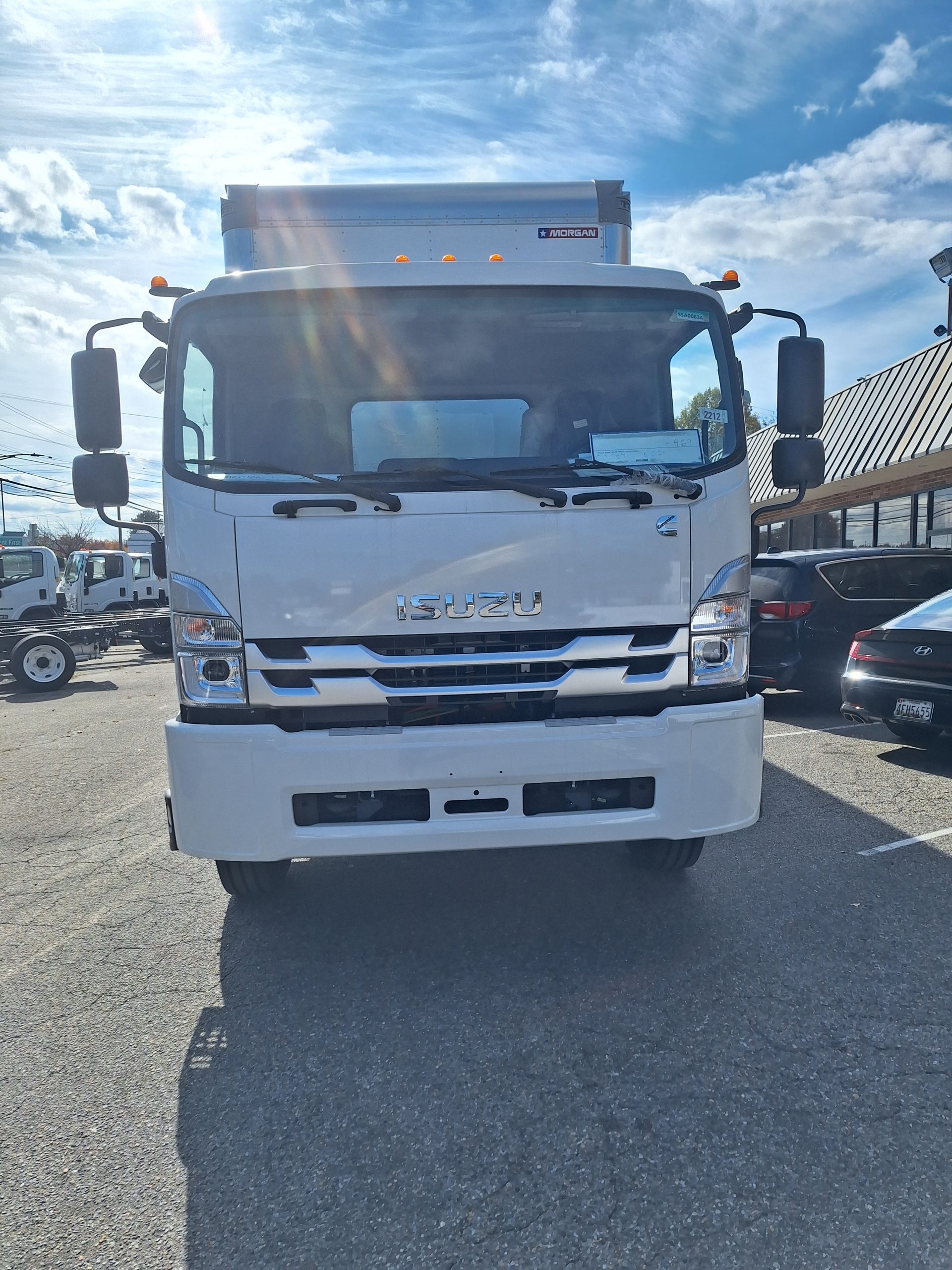 2025 Isuzu FTR with 24' body 20241029_130749-scaled