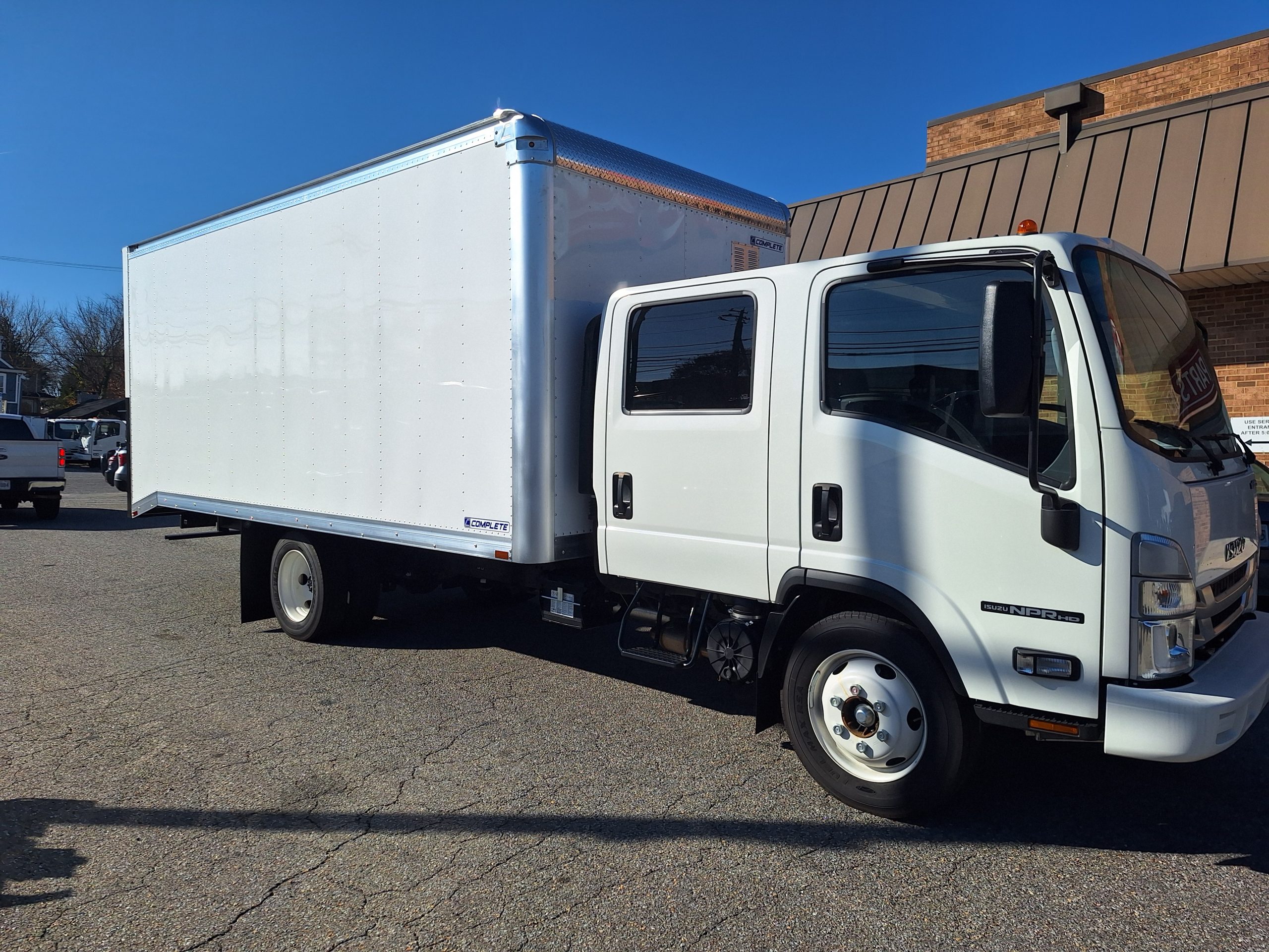 2024 Isuzu Crew Cab Enclosed Dove Tail Landscaper Body 20241125_104557-Copy-scaled