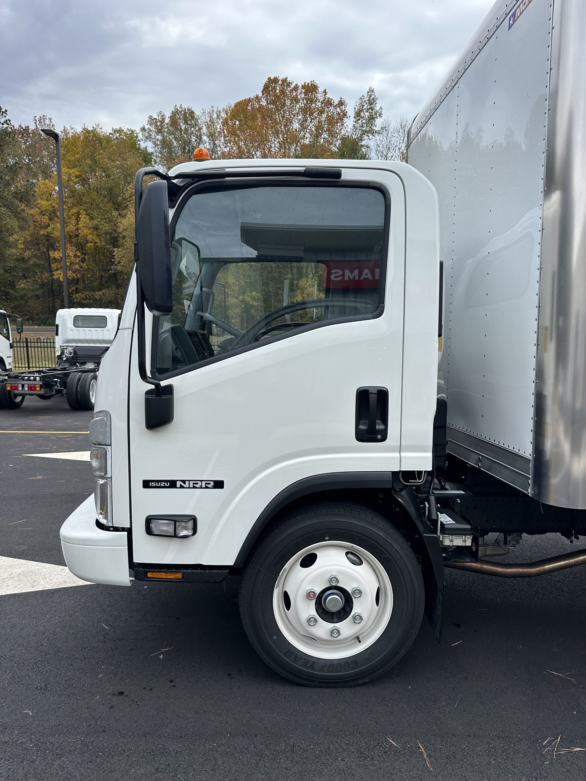 Isuzu 2025 Gas Truck with 20' body IMG_3243-scaled