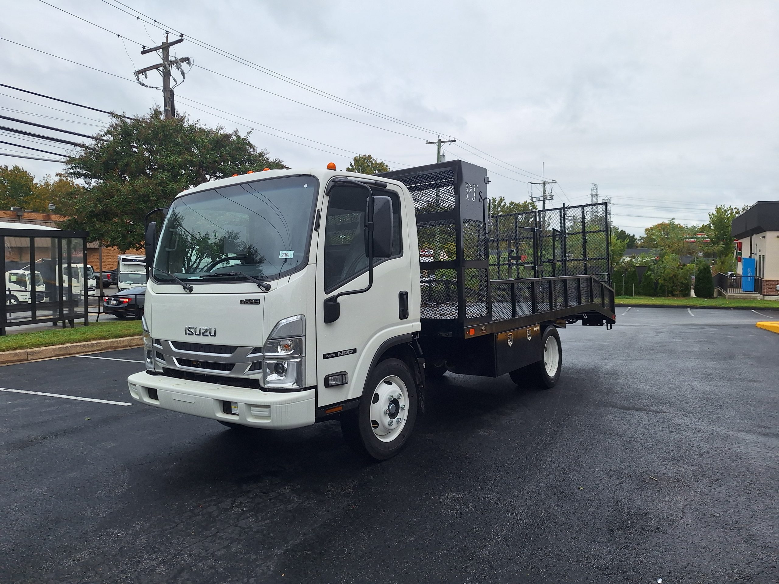 2025 ISUZU WITH LANDSCAPE BODY 19500GVWR 20251014_095321-1-scaled