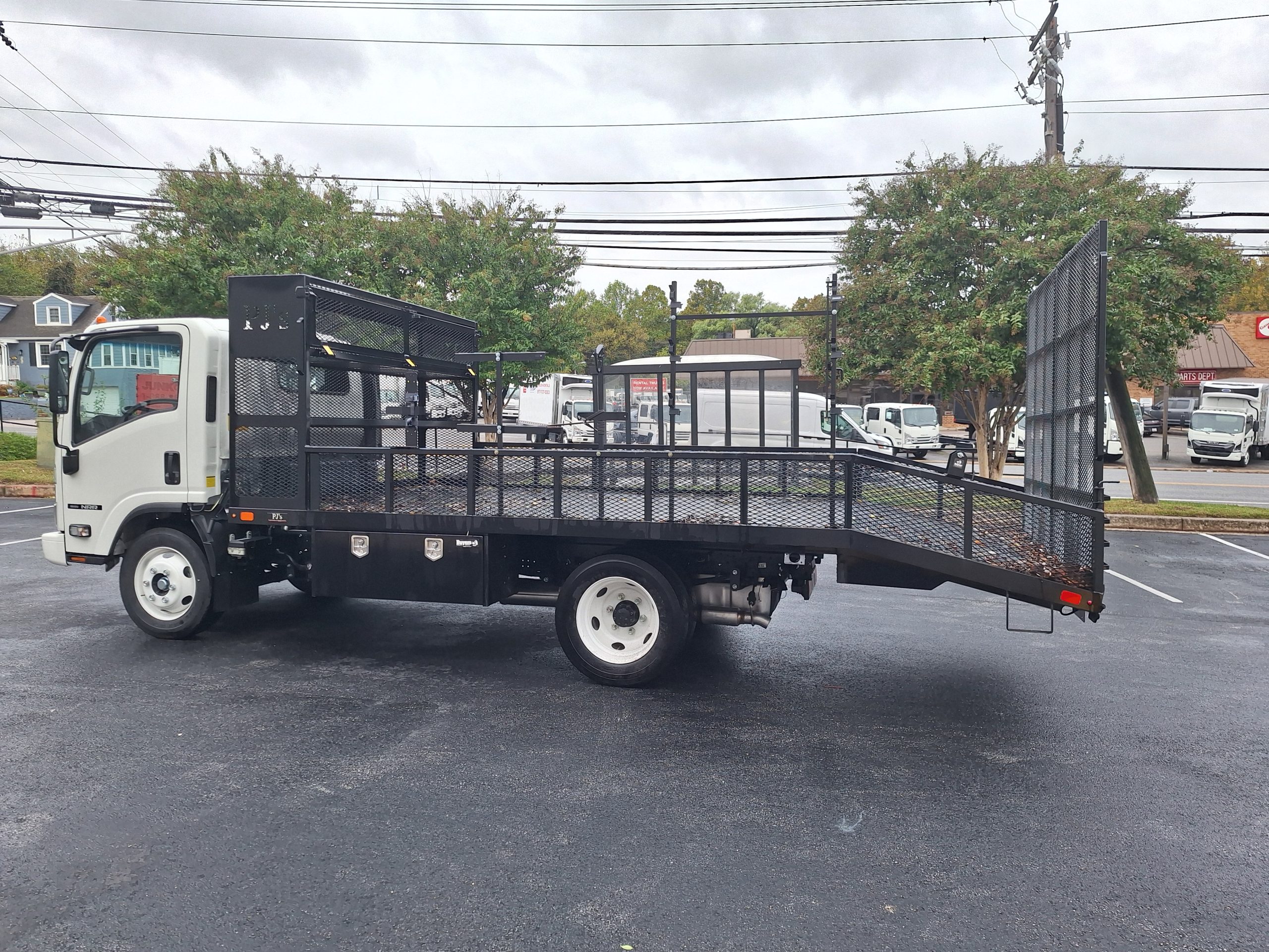 2025 ISUZU WITH LANDSCAPE BODY 19500GVWR 20251014_095339-1-scaled