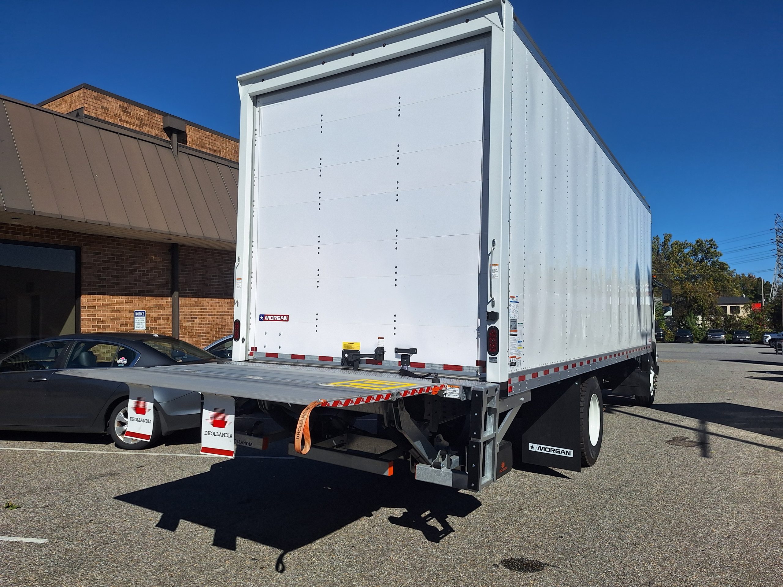 2025 Isuzu FTR 26' DRY VAN WITH LIFTGATE 25950GVWR 20251021_113512-scaled