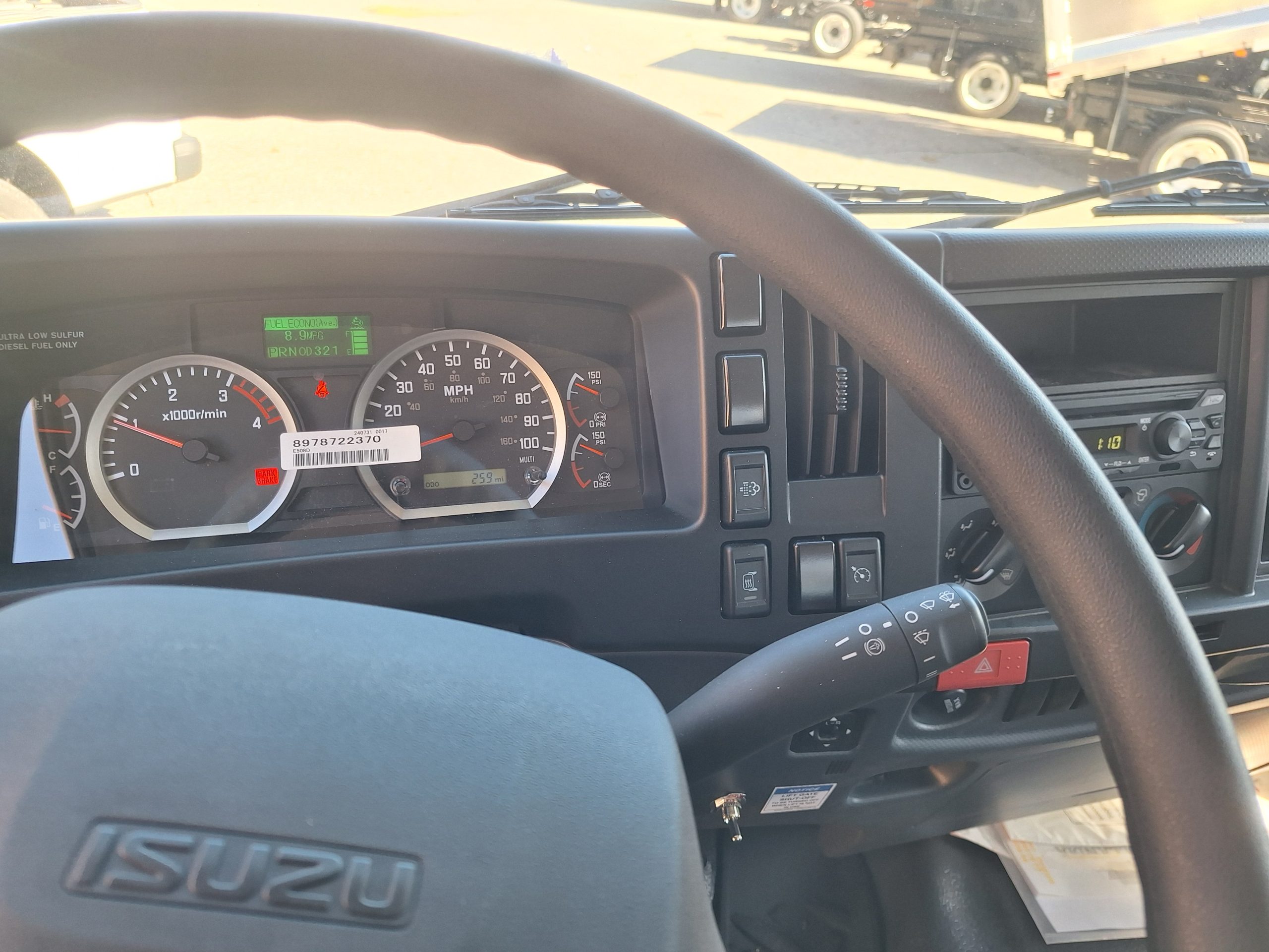 2025 Isuzu FTR 26' DRY VAN WITH LIFTGATE 25950GVWR 20251021_113711-scaled