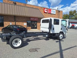 2025 ISUZU CREW CAB GAS SEATS 7 20251022_115322-150x150
