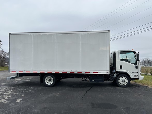 2024 ISUZU NRR DIESEL 10028000303